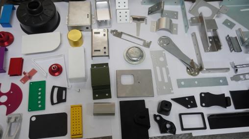 Custom Metal Fabrication vs Standard Manufacturing: Not All Parts Are Made the Same